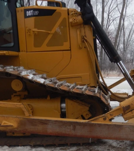 Caterpillar D6T LGP dozer