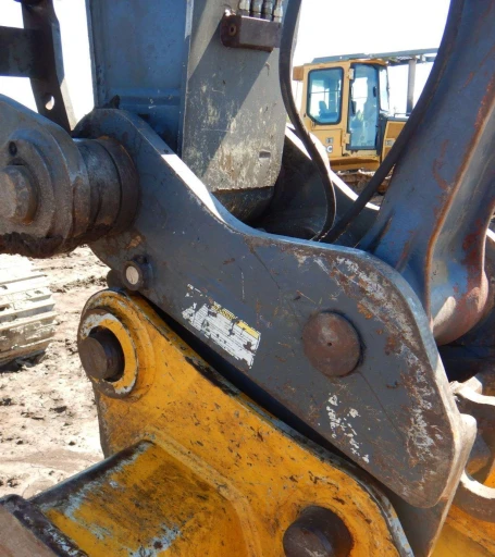 2011 John Deere 200DLC  excavator