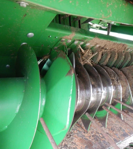 2016 John Deere L340 square baler