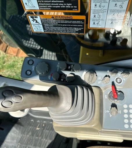 2014 John Deere 250G LC excavator