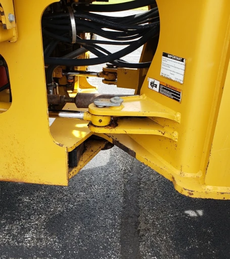 2004 John Deere 544J wheel loader