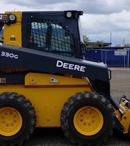 2022 John Deere 330G skid steer loader