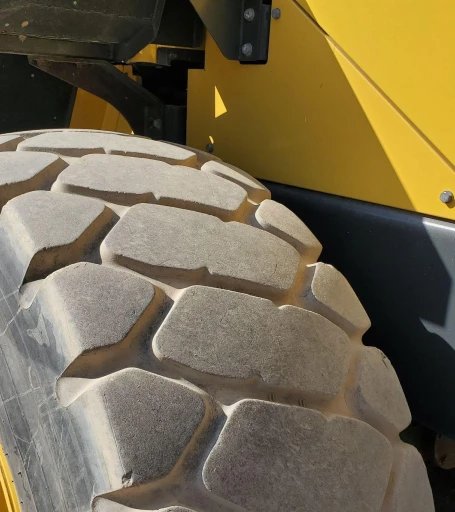 2014 Komatsu WA270-7 wheel loader