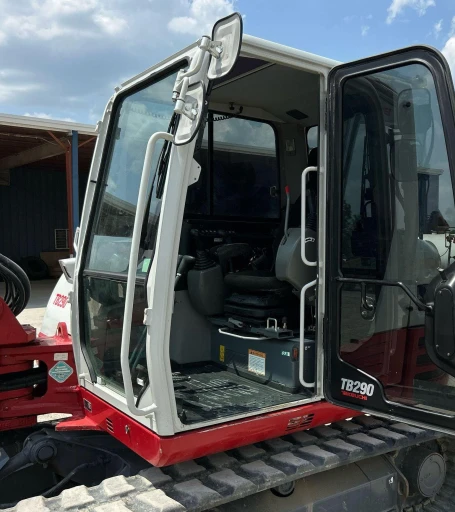 2020 Takeuchi TB290 mini excavator