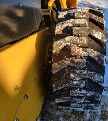 2021 Caterpillar 242D3 skid steer loader