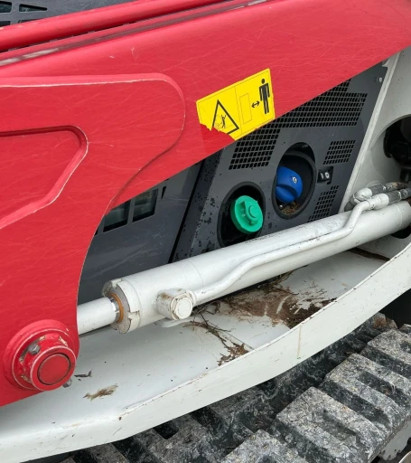 2020 Takeuchi TL12R2 tracked skid steer loader
