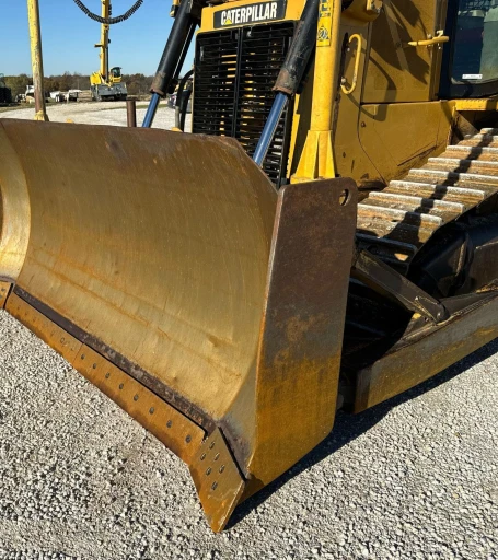 2011 Caterpillar D6T XL dozer