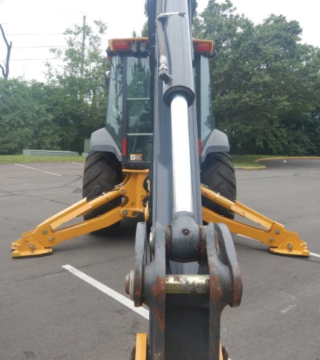 2015 John Deere 410L backhoe