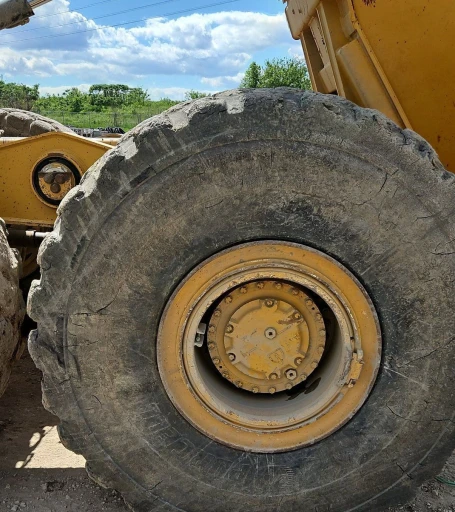 2013 Caterpillar 740B haul truck
