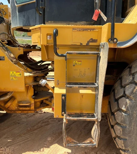 2013 Caterpillar 966K wheel loader