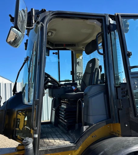 2023 Caterpillar 908 wheel loader