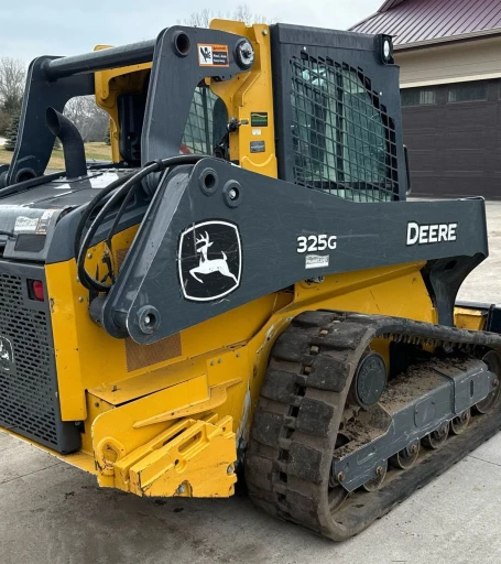 2021 John Deere 325g tracked skidsteer