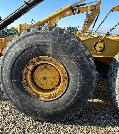2013 Caterpillar 735B haul truck