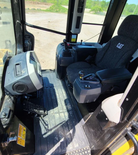 2018 Caterpillar 963K track loader