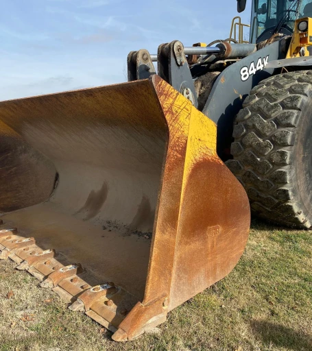 2011 John Deere 844K wheel loader