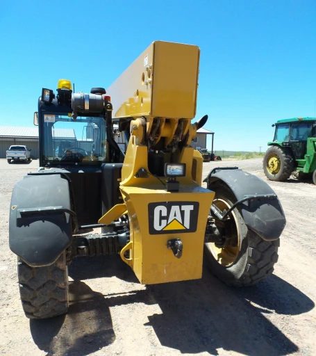 2013 Caterpillar TL943C telehandler