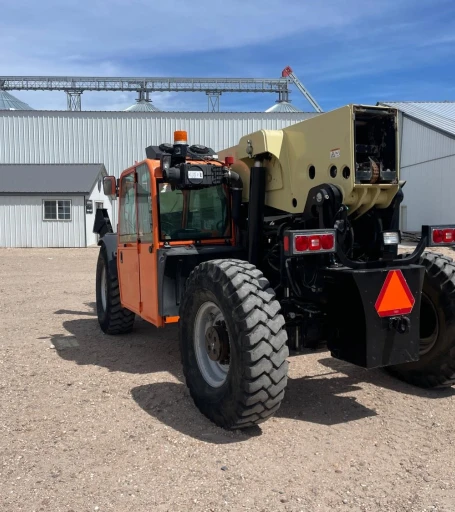2013 JLG G1055A 4x4x4