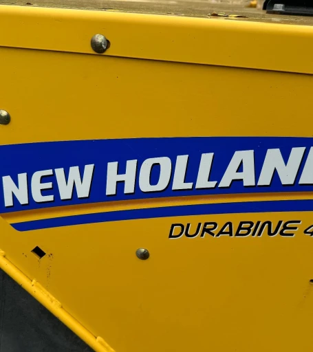 2014 New Holland Speedrower 240 Self-Propelled Windrower