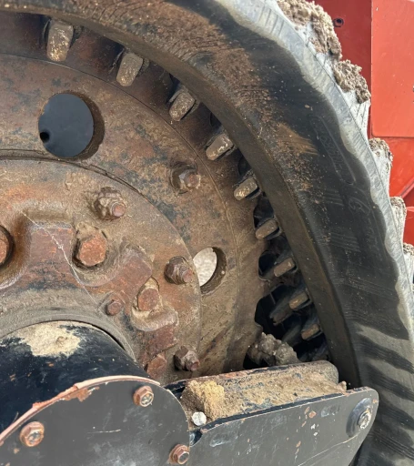 2013 Ditch Witch RT120 Quad trencher