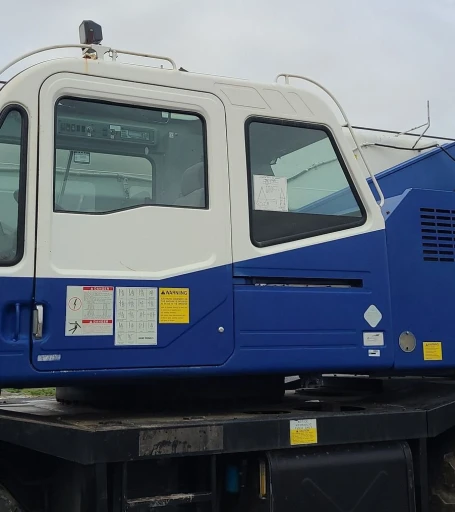 2011 Tadano GR300XL crane