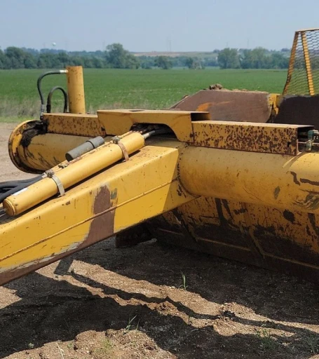 Volvo T450D 4WD scraper tractor