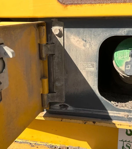 2013 John Deere 772G motor grader