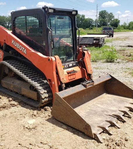 2013 Kubota SVL75 skid steer 2