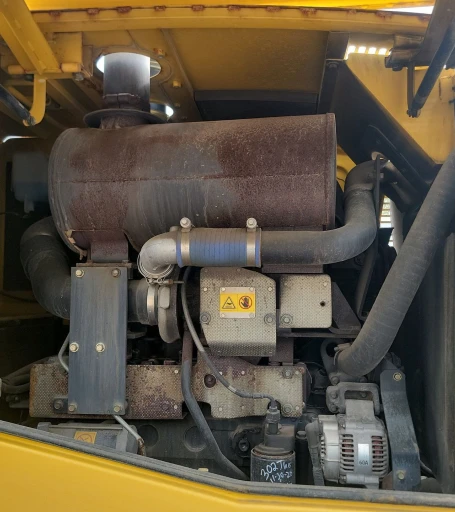 2005 Komatsu WA320 wheel loader