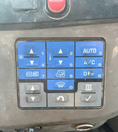 2015 Komatsu WA470-7 wheel loader