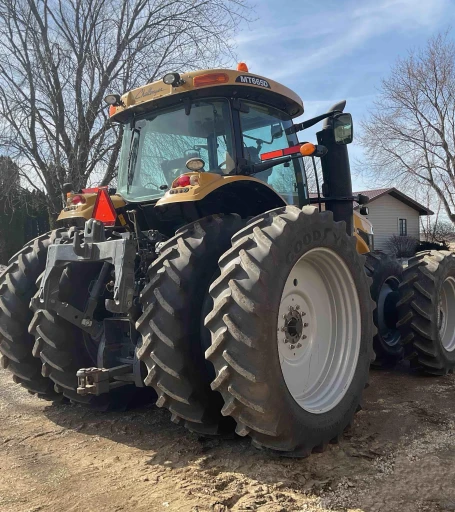 2013 Challenger MT665D MFWD Tractor