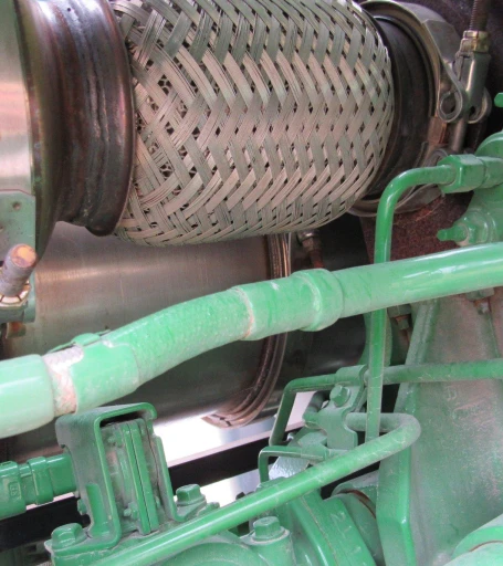 2014 John Deere R4038 self-propelled sprayer