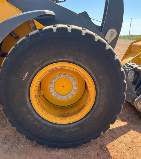 2021 John Deere 624 P-Tier wheel loader