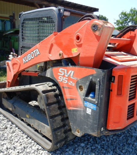 2020 Kubota SVL95-2S tracked skid steer loader
