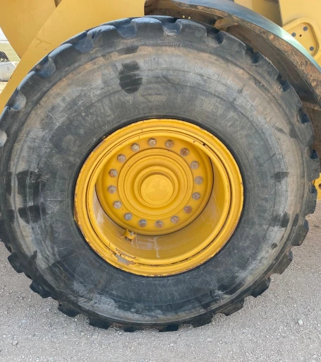 2017 Caterpillar 938M wheel loader