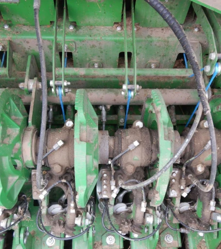2016 John Deere L340 square baler