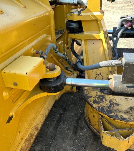2016 Caterpillar D6K2 LGP dozer