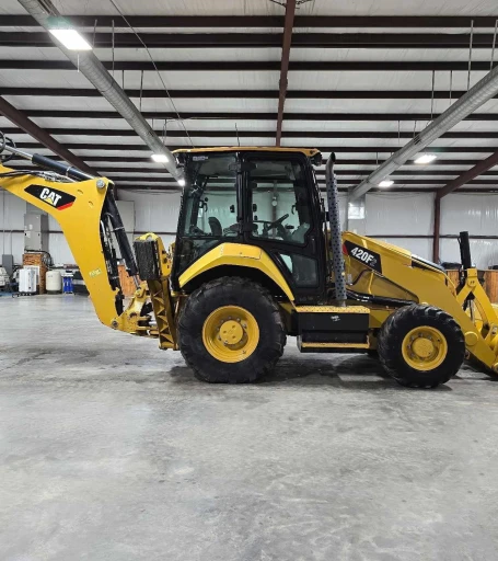 2017 Caterpillar 420F2  Backhoe