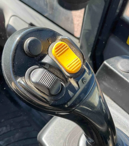 2019 Komatsu WA270-8 Wheel Loader