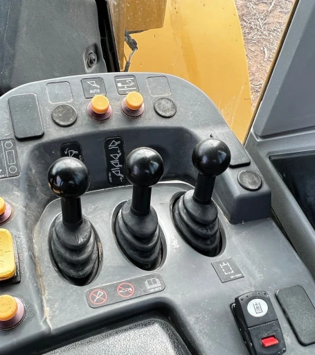2019 Caterpillar 950M wheel loader