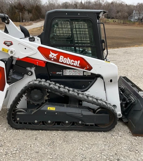 2021 Bobcat T76 R-Series Compact Track Loader