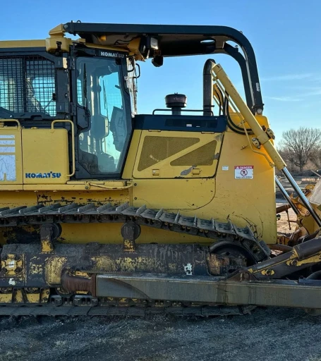 2013 Komatsu D65WX-17 dozer
