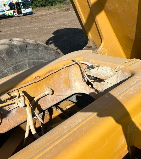 2002 Caterpillar 730 haul truck