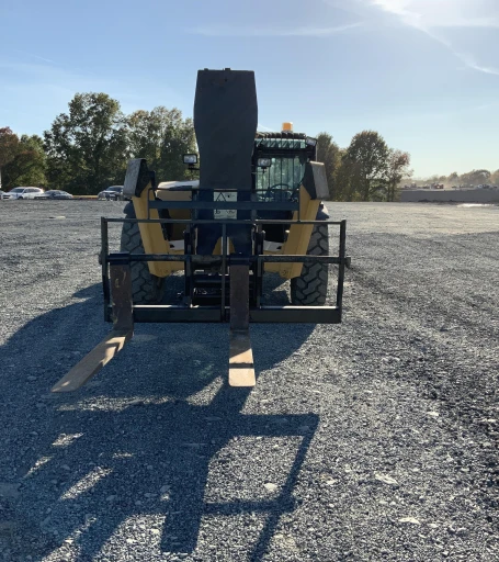 2013 Caterpillar TL1055C Telehandler
