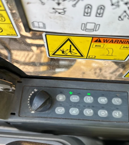 2015 Caterpillar 323FL excavator