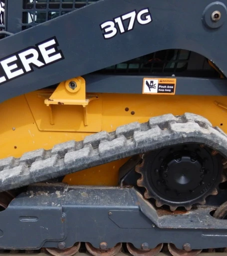2019 John Deere 317G tracked skid steer loader