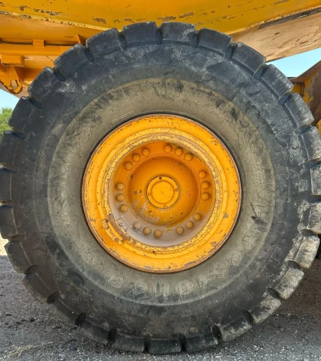 2011 Volvo A40F haul truck