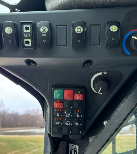 2021 John Deere 325g tracked skidsteer