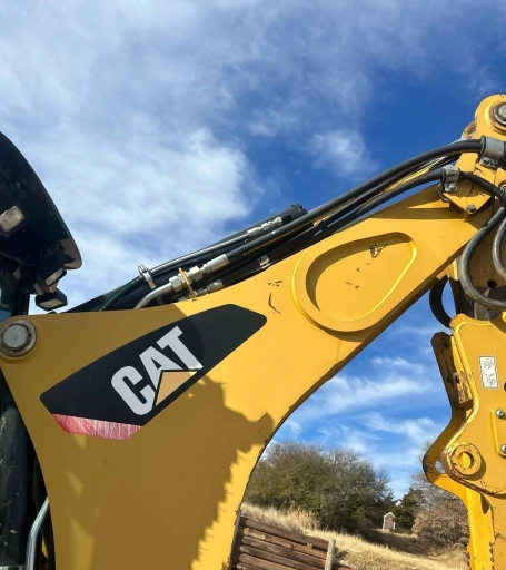 2015 Caterpillar 420F backhoe