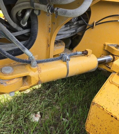 2013 John Deere 770G motor grader