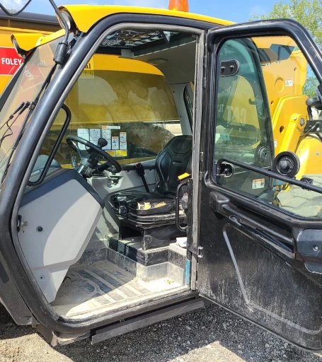 2017 Caterpillar TL1255D telehandler